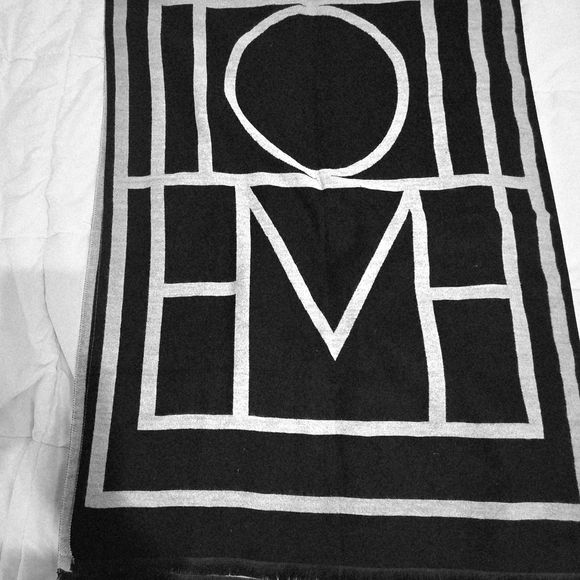 Black & Gray Reversible Knit Wrap/Scarf - Picture 3 of 14